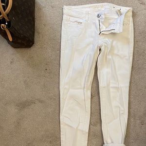 White American Eagle jeans